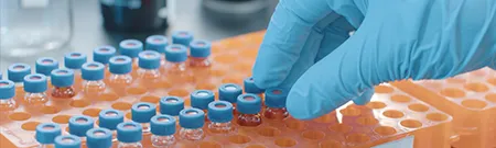 Aminoácidos y derivados para la síntesis de péptidos